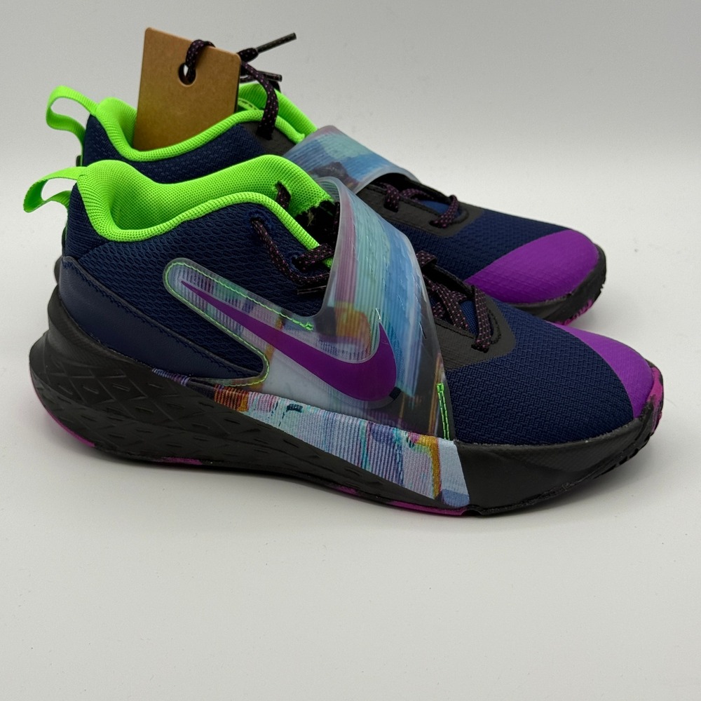 Nike Team Hustle D 12 SE Shoes Kids Size 4Y Blue Purple Basketball HV2291-400